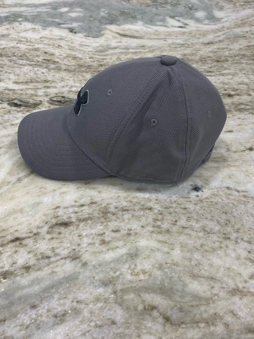 Boys Under Armour Gray Hat with Black Logo - Performance Baseball Cap
